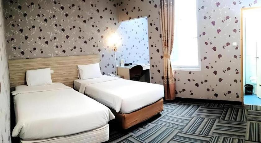 Mine Home Hotel By Sovia Bandung Bagian luar foto