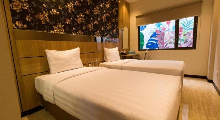 Mine Home Hotel By Sovia Bandung Bagian luar foto